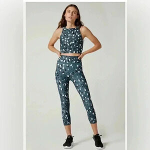 Wear it to Heart Active Wear Set Size Small NWT